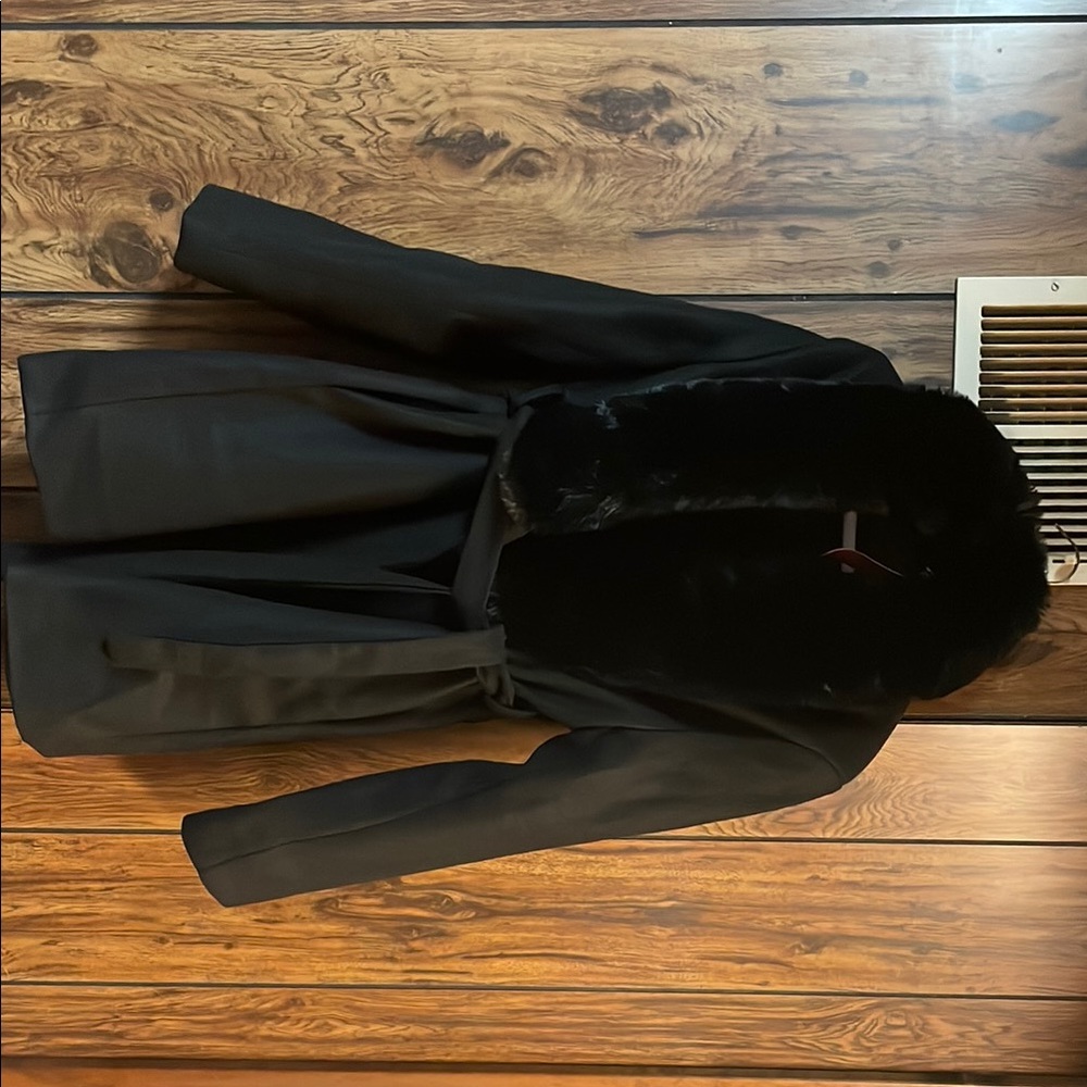Elegant Black Coat with Faux Fur Trim